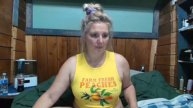 lisaxlovexxx online show from February 26, 7:35 pm