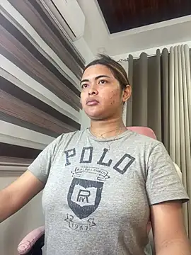 Snapshot of Bombshell_Ashy chatting on February 17, 6:59 pm Bombshell Ashy online show from February 17, 6:59 pm