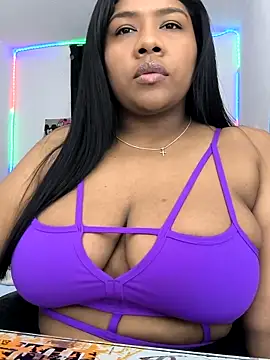 paola091 online show from September 25, 1:20 am