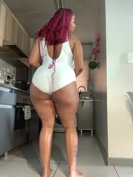 Snapshot of CurvyDesire1 chatting on March 14, 7:48 am CurvyDesire1 online show from March 14, 7:48 am