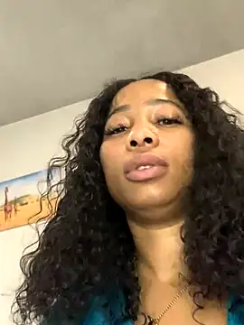 Snapshot of CurvyDesire1 chatting on September 14, 5:28 am CurvyDesire1 online show from September 14, 5:28 am