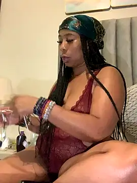 Snapshot of CurvyDesire1 chatting on October 10, 7:57 pm CurvyDesire1 online show from October 10, 7:57 pm