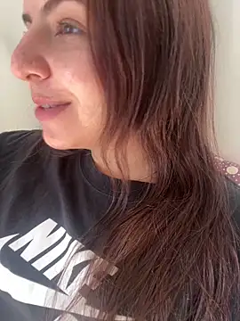 Snapshot of chelbyy chatting on November 1, 5:37 pm chelbyy online show from November 1, 5:37 pm