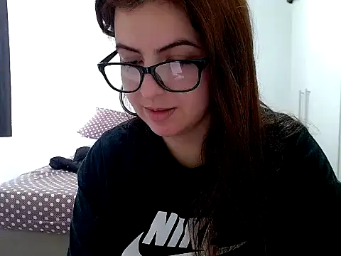 Snapshot of chelbyy chatting on November 2, 4:53 pm chelbyy online show from November 2, 4:53 pm