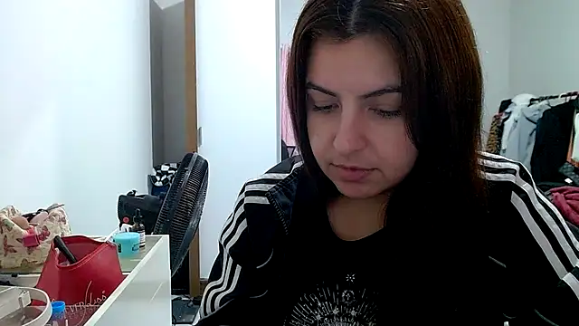 Snapshot of chelbyy chatting on November 11, 4:56 am chelbyy online show from November 11, 4:56 am