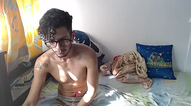 alisterxxx online show from February 18, 1:11 pm