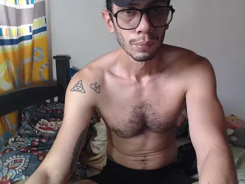 alisterxxx online show from December 5, 7:21 pm