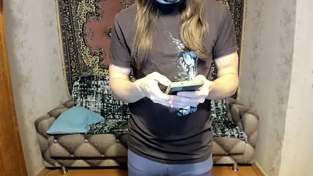 Marrymepls online show from March 6, 10:15 pm