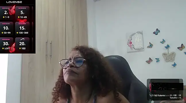 BustyMilf  online show from February 14, 6:29 pm