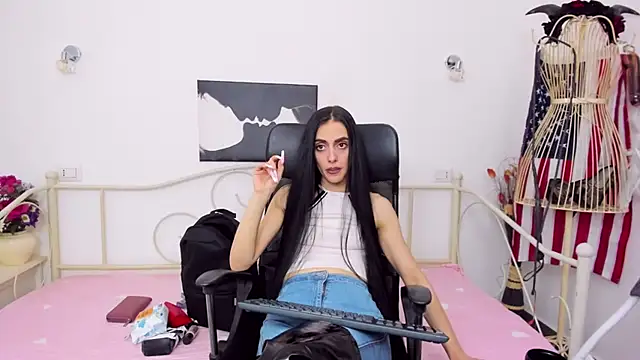 jessystarr online show from February 6, 12:43 am