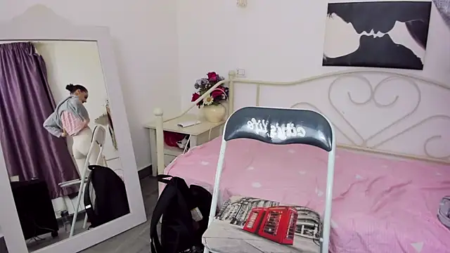 jessystarr online show from March 7, 8:00 pm