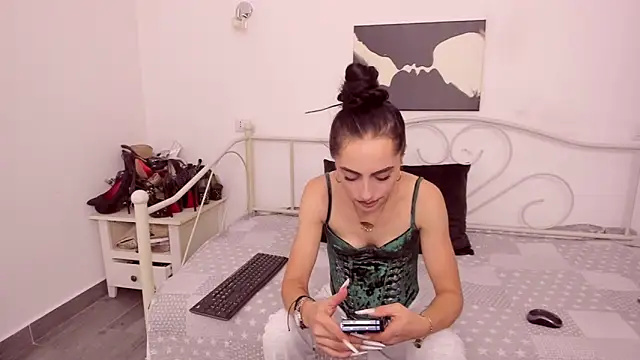 jessystarr online show from October 19, 11:44 am