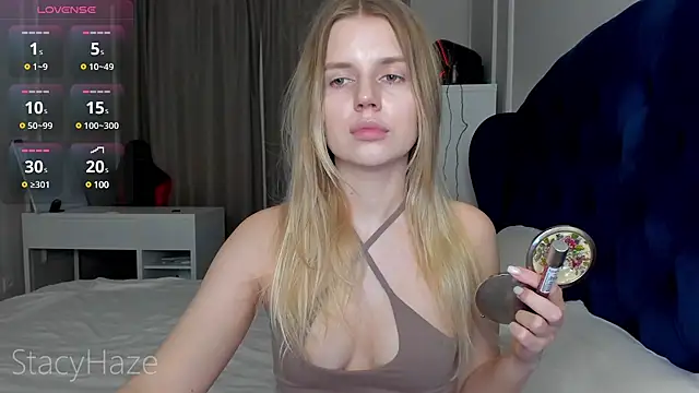 stussy3325 online show from February 25, 4:53 pm