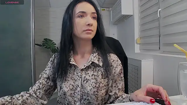 Snapshot of GlamKate chatting on March 7, 5:08 am GlamKate online show from March 7, 5:08 am