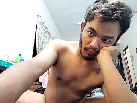 eizy2310 online show from December 7, 7:54 pm