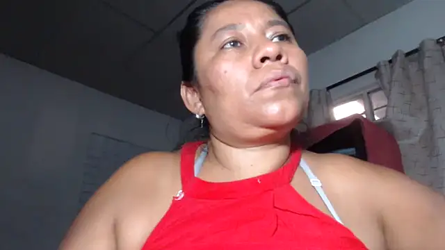 Snapshot of adrixxx38 chatting on December 13, 10:04 pm adrixxx38 online show from December 13, 10:04 pm