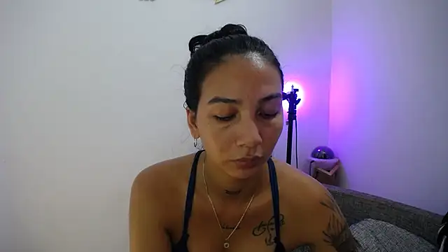 Allyson Smith online show from January 15, 10:13 pm