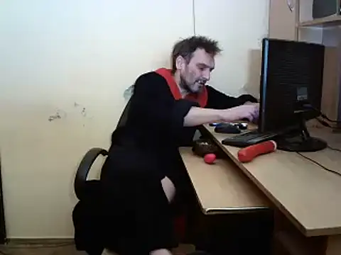 Snapshot of dundyFocus chatting on January 11, 3:31 pm dundyFocus online show from January 11, 3:31 pm