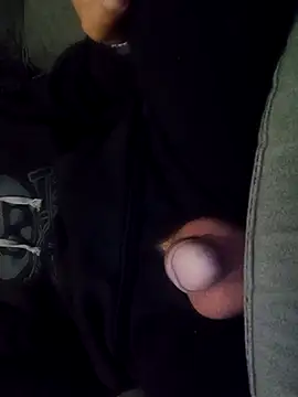 Snapshot of Bigdick666cm chatting on October 19, 8:04 am Bigdick666cm online show from October 19, 8:04 am