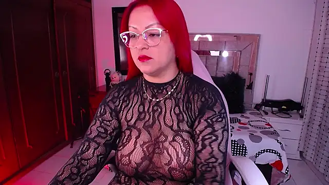 Snapshot of salomecastro_ chatting on November 4, 3:16 am salomecastro online show from November 4, 3:16 am