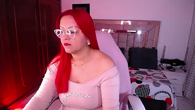 Snapshot of salomecastro_ chatting on November 5, 2:55 am salomecastro online show from November 5, 2:55 am