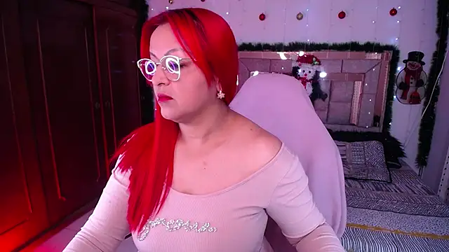 salomecastro  online show from December 16, 2:49 am