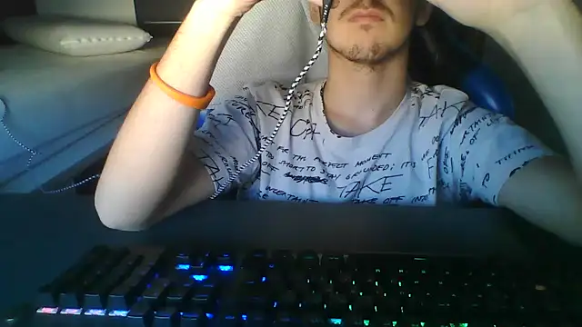 Troycm online show from October 5, 4:27 pm