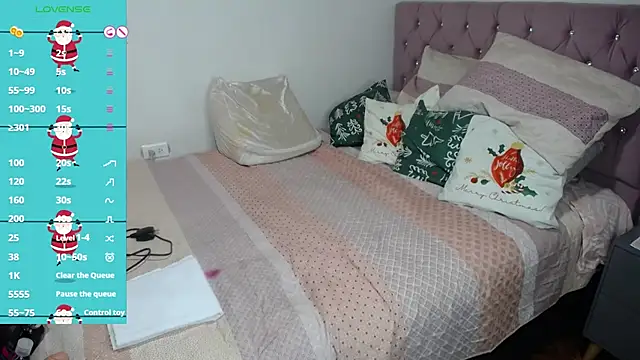 cristin doll  online show from December 31, 8:56 pm