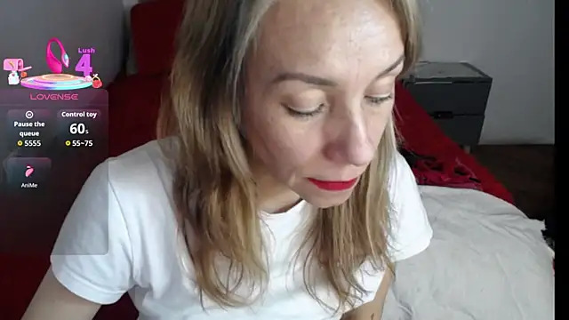 cristin doll  online show from November 18, 4:11 pm