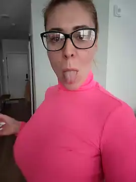 HollyTattoo online show from December 12, 6:10 pm