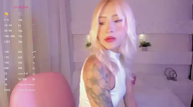 AshleyRoys online show from December 28, 5:46 pm