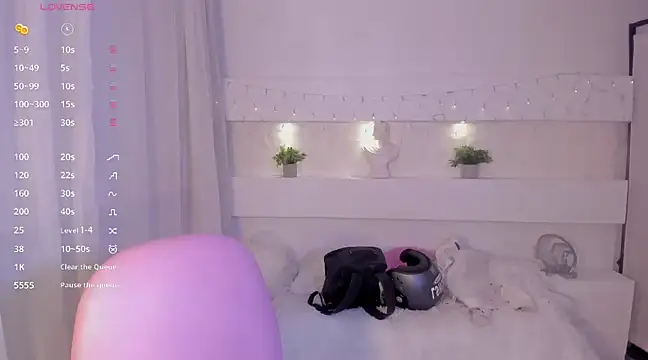 AshleyRoys online show from December 29, 3:35 pm