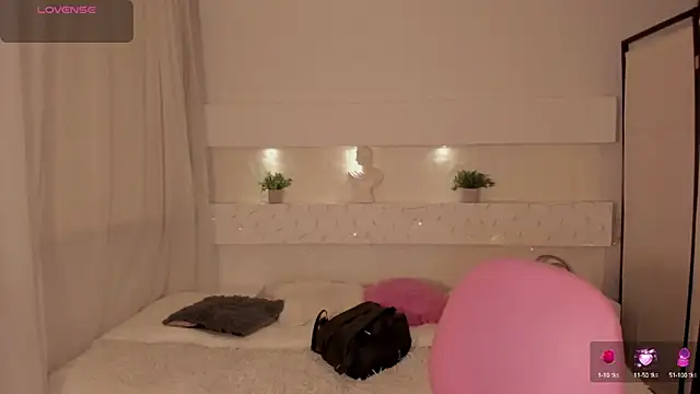 AshleyRoys online show from March 15, 7:48 pm