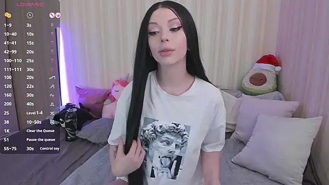 Snapshot of youreyesrgasm chatting on January 6, 8:35 am youreyesrgasm online show from January 6, 8:35 am