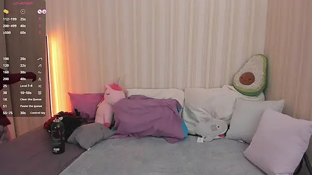 Snapshot of youreyesrgasm chatting on February 6, 9:00 am youreyesrgasm online show from February 6, 9:00 am