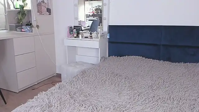 BowToYourWeakness online show from March 12, 9:56 pm