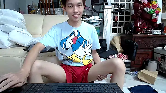 Snapshot of andrewooi chatting on December 31, 9:21 am andrewooi online show from December 31, 9:21 am