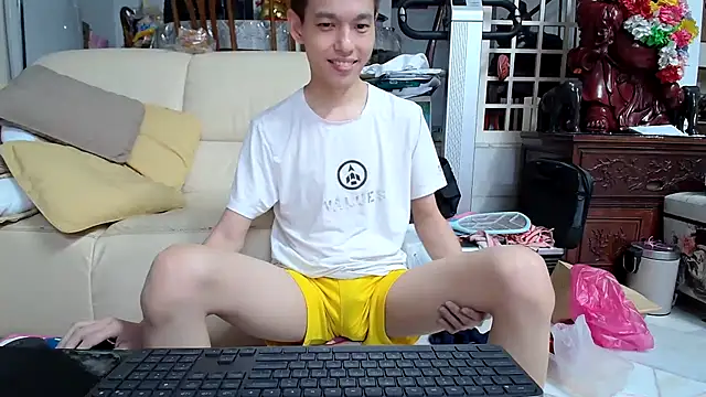 Snapshot of andrewooi chatting on January 9, 12:30 pm andrewooi online show from January 9, 12:30 pm