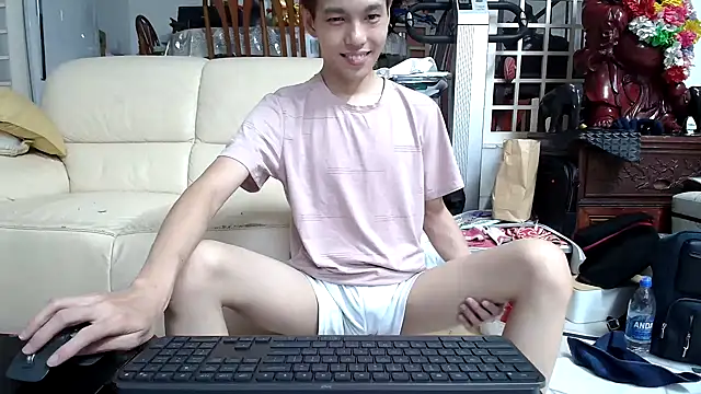 Snapshot of andrewooi chatting on January 26, 3:14 pm andrewooi online show from January 26, 3:14 pm