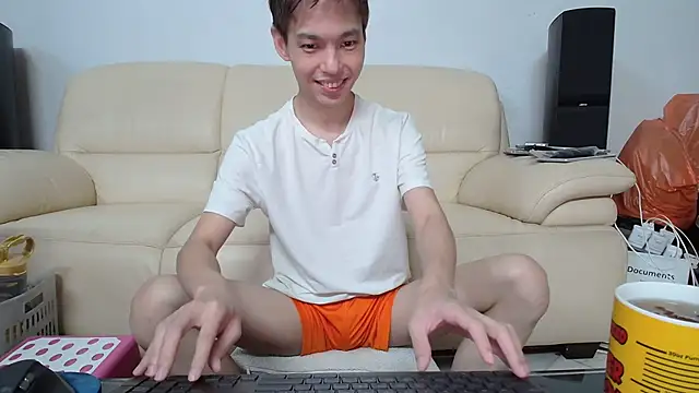 Snapshot of andrewooi chatting on September 25, 9:40 pm andrewooi online show from September 25, 9:40 pm