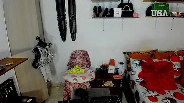 sashasweethot online show from January 10, 10:17 am