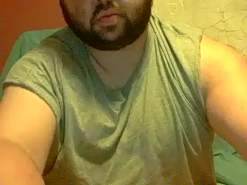 Snapshot of Strongbutgentle36 chatting on September 25, 8:18 am Strongbutgentle36 online show from September 25, 8:18 am