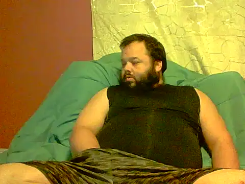 Snapshot of Strongbutgentle36 chatting on October 19, 9:10 am Strongbutgentle36 online show from October 19, 9:10 am