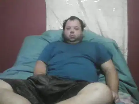 Snapshot of Strongbutgentle36 chatting on October 25, 9:06 am Strongbutgentle36 online show from October 25, 9:06 am