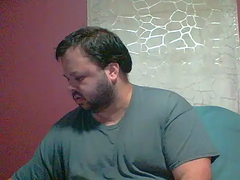 Snapshot of Strongbutgentle36 chatting on November 6, 6:58 am Strongbutgentle36 online show from November 6, 6:58 am