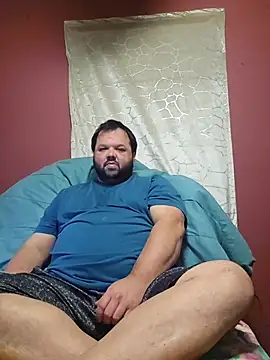 Snapshot of Strongbutgentle36 chatting on November 15, 7:49 am Strongbutgentle36 online show from November 15, 7:49 am