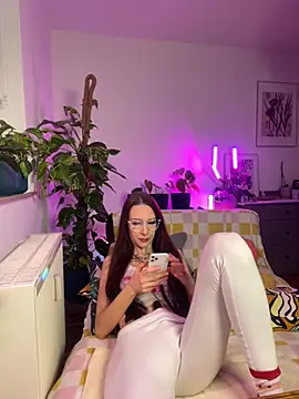 Trixie-Tainted online show from January 10, 7:21 pm