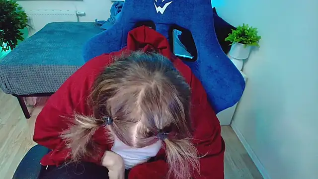 CranberryHot online show from November 23, 2:17 pm