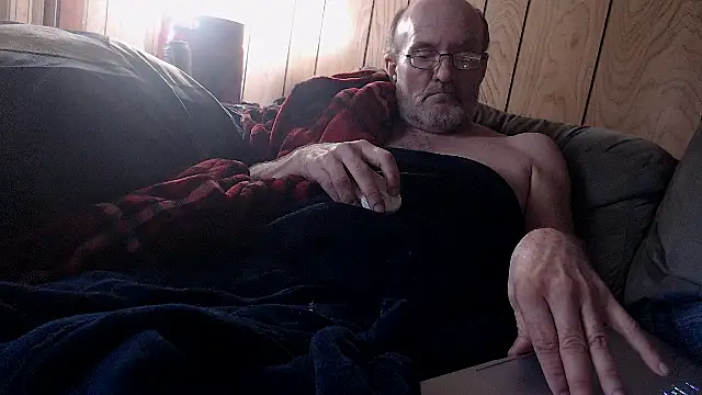 snickers1 online show from April 8, 2:06 pm