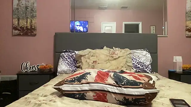 Creamesensation online show from February 20, 6:35 pm